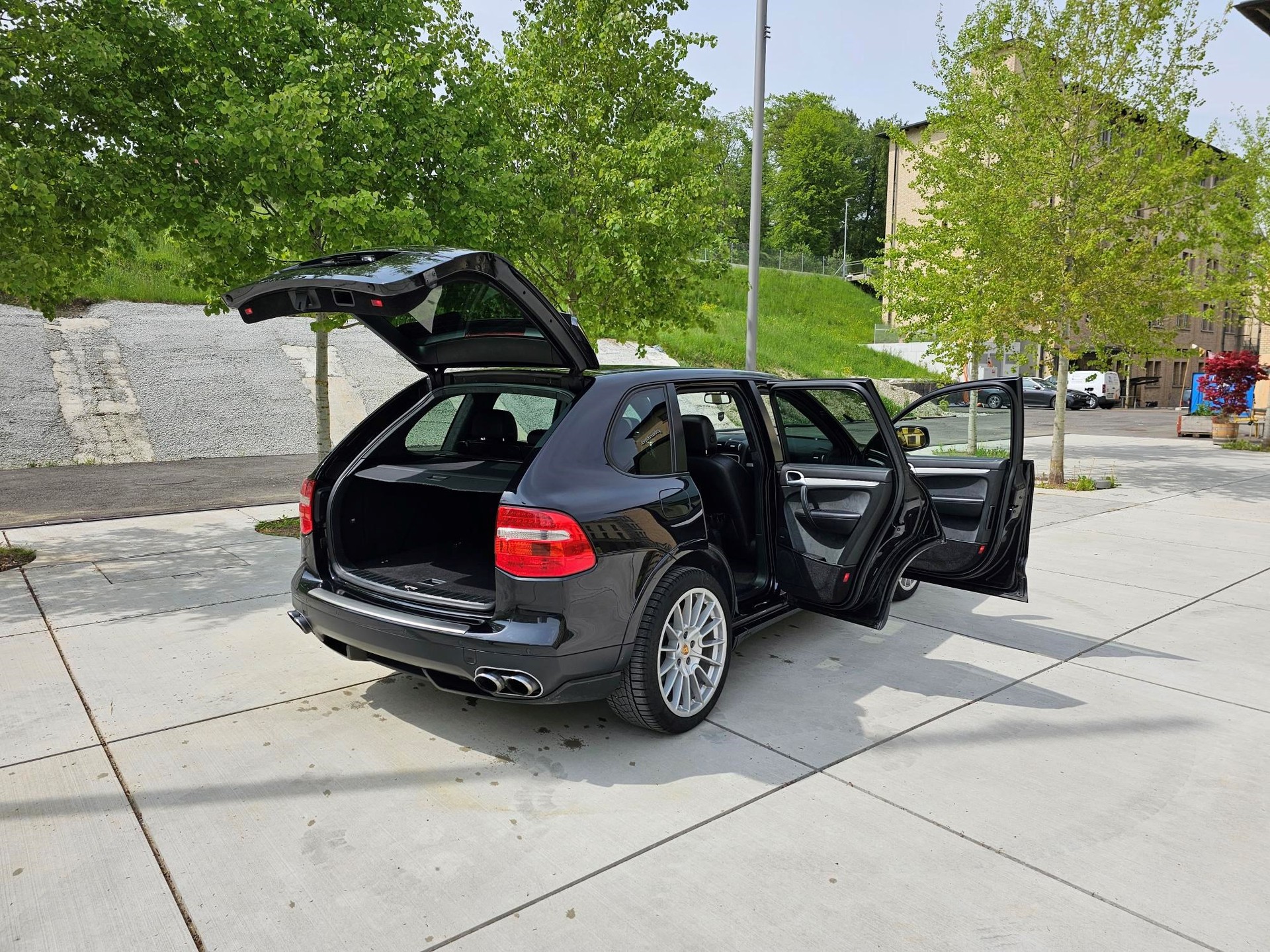 PORSCHE Cayenne GTS Tiptronic-image-6
