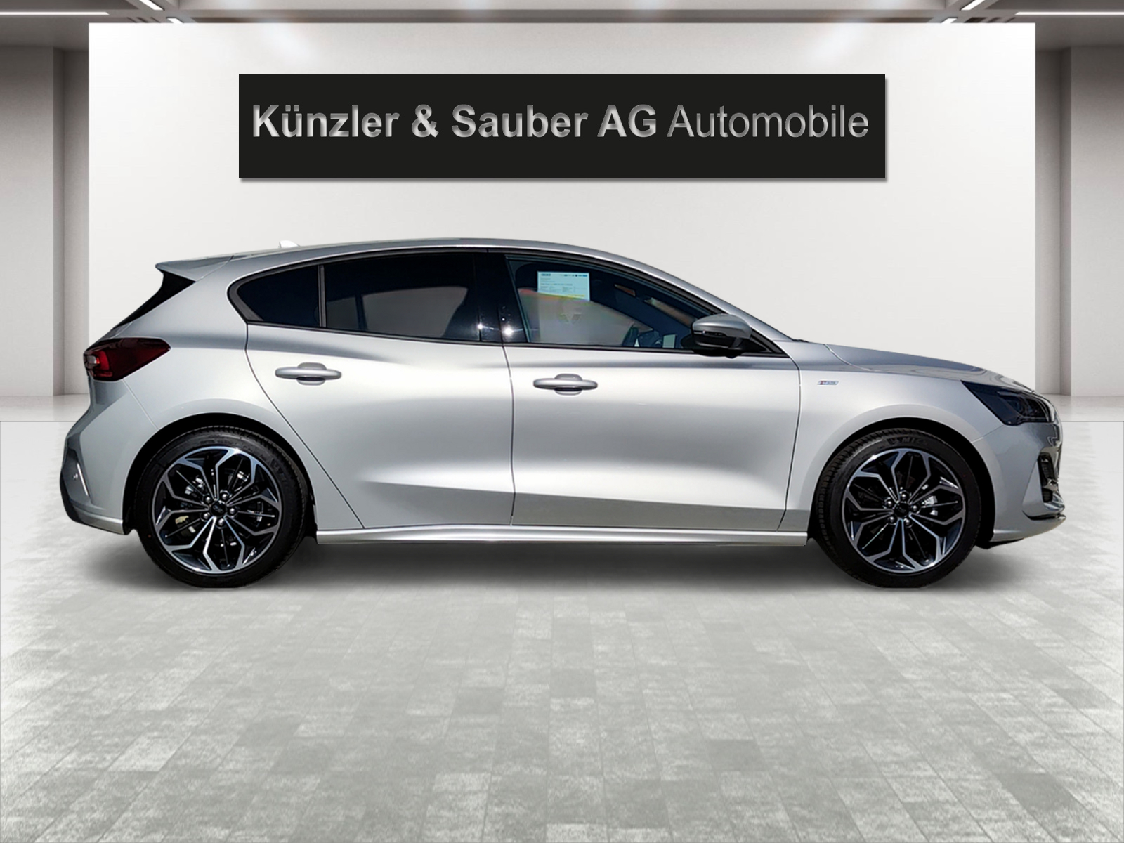 FORD Focus 1.0 MHEV ST-Line X Automat-image-1
