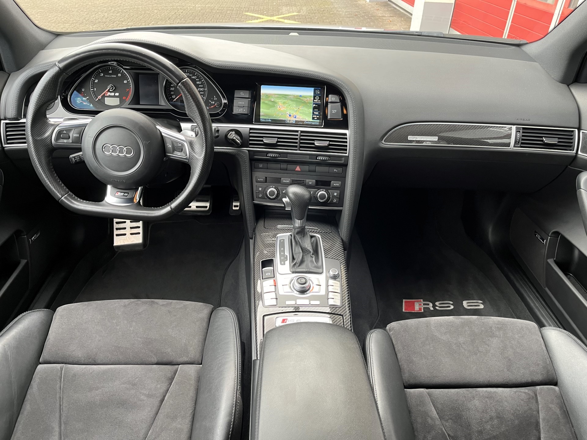 AUDI RS6 Avant PLUS 5.0 TFSI V10 quattro tiptronic*MTM-Tuning 700PS*-image-10