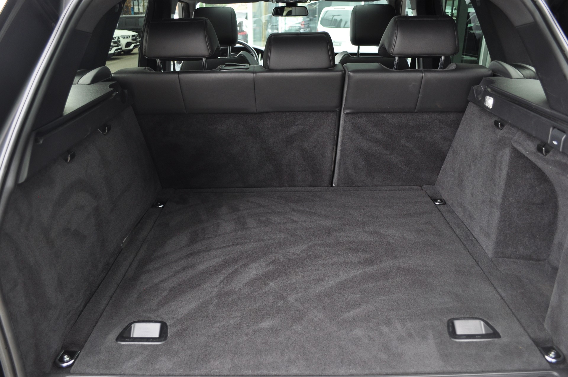 LAND ROVER RR Sport 3.0TDV6 S-image-11