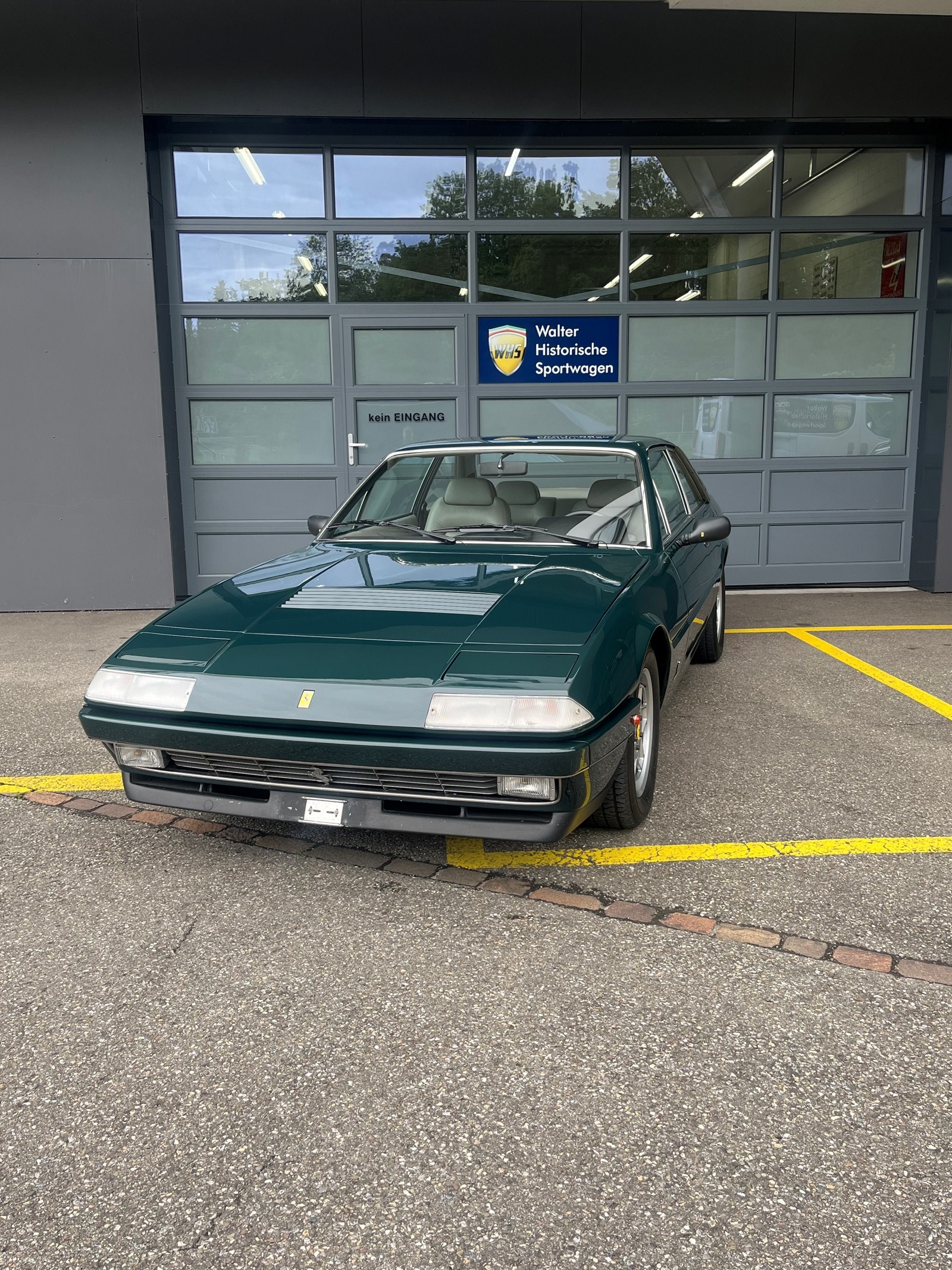 FERRARI 412-image-4