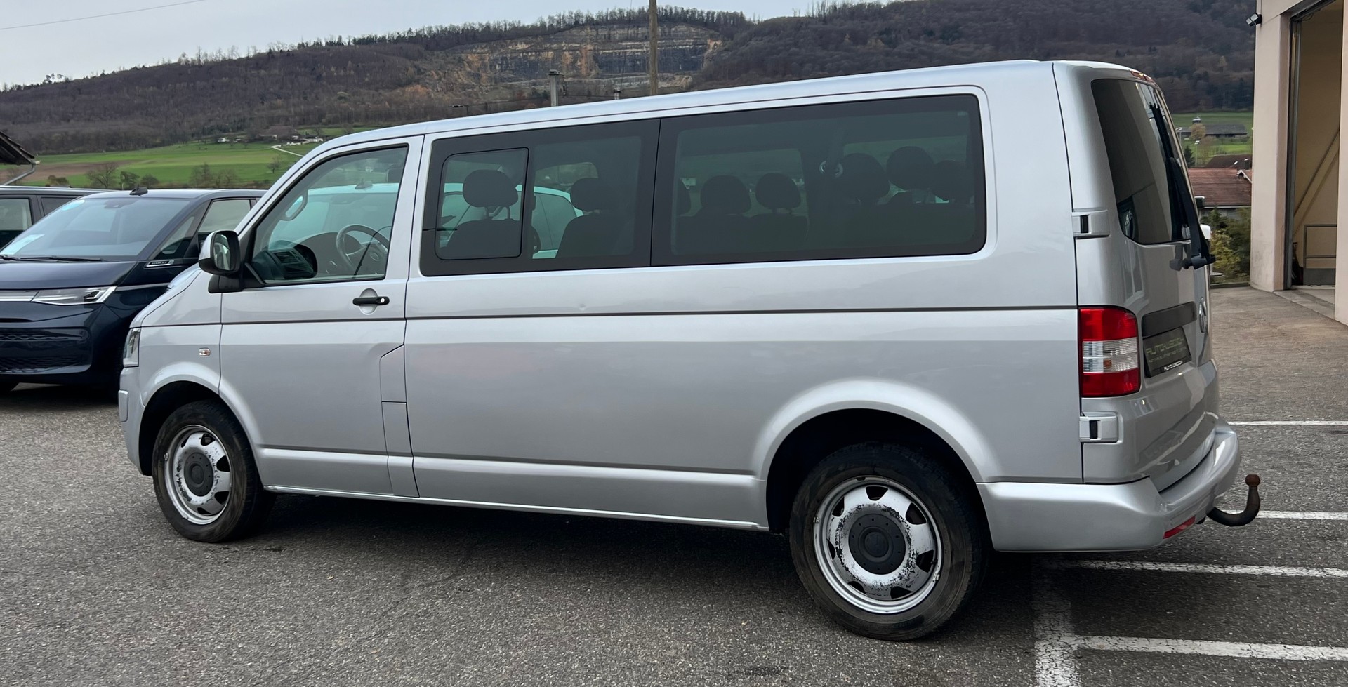 VW Caravelle Trendline 2.0 TDI CR DSG-image-6