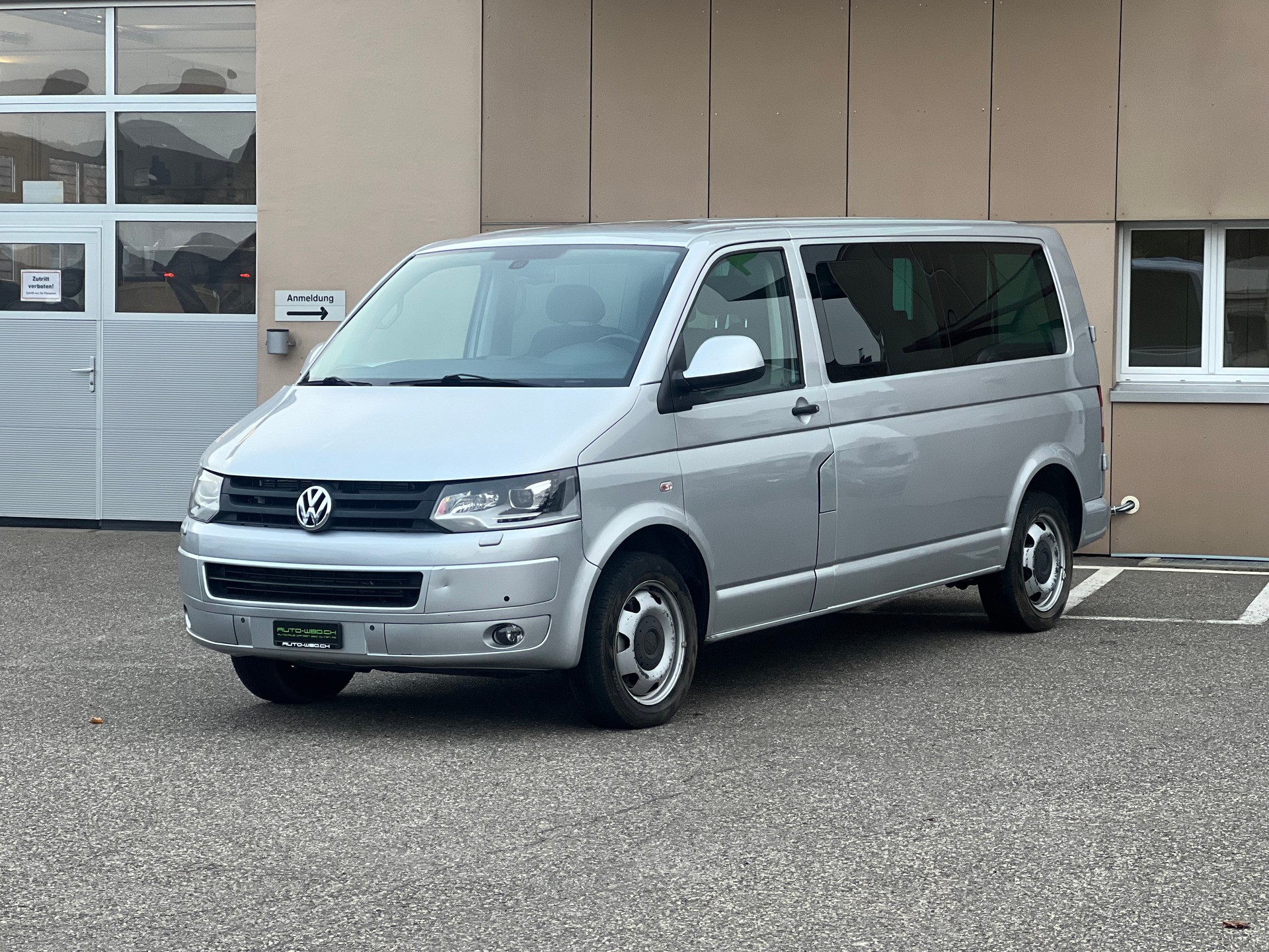VW Caravelle Trendline 2.0 TDI CR DSG-image-0