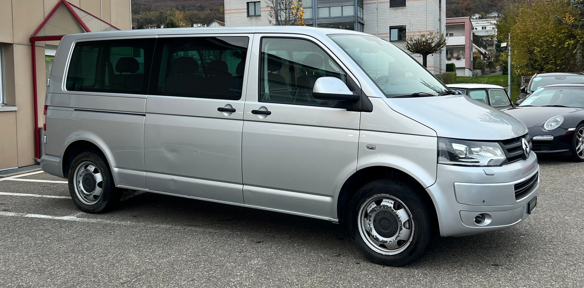 VW Caravelle Trendline 2.0 TDI CR DSG-image-2