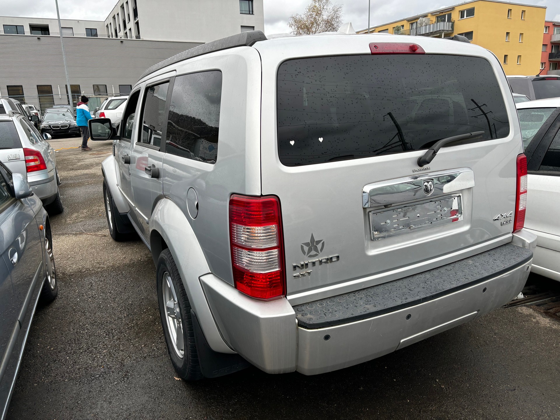 DODGE Nitro 2.8 CRD SXT Automatic-image-1