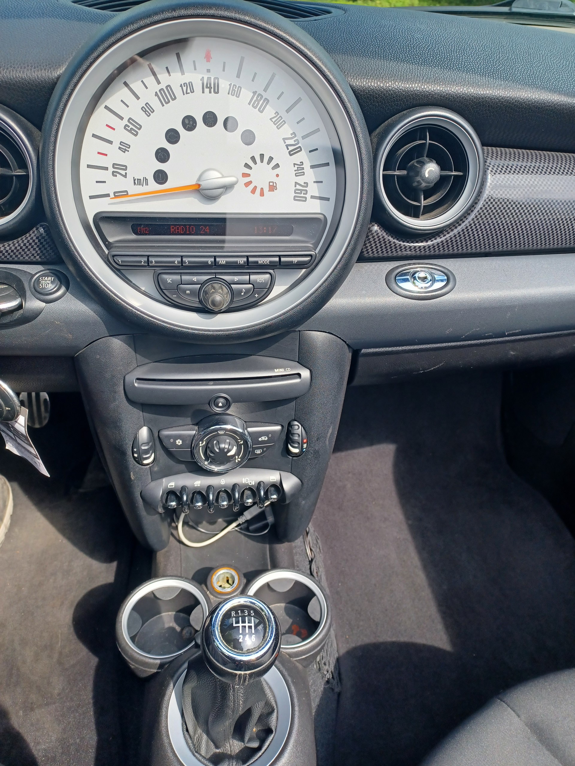 MINI Cooper S Cabriolet-image-11