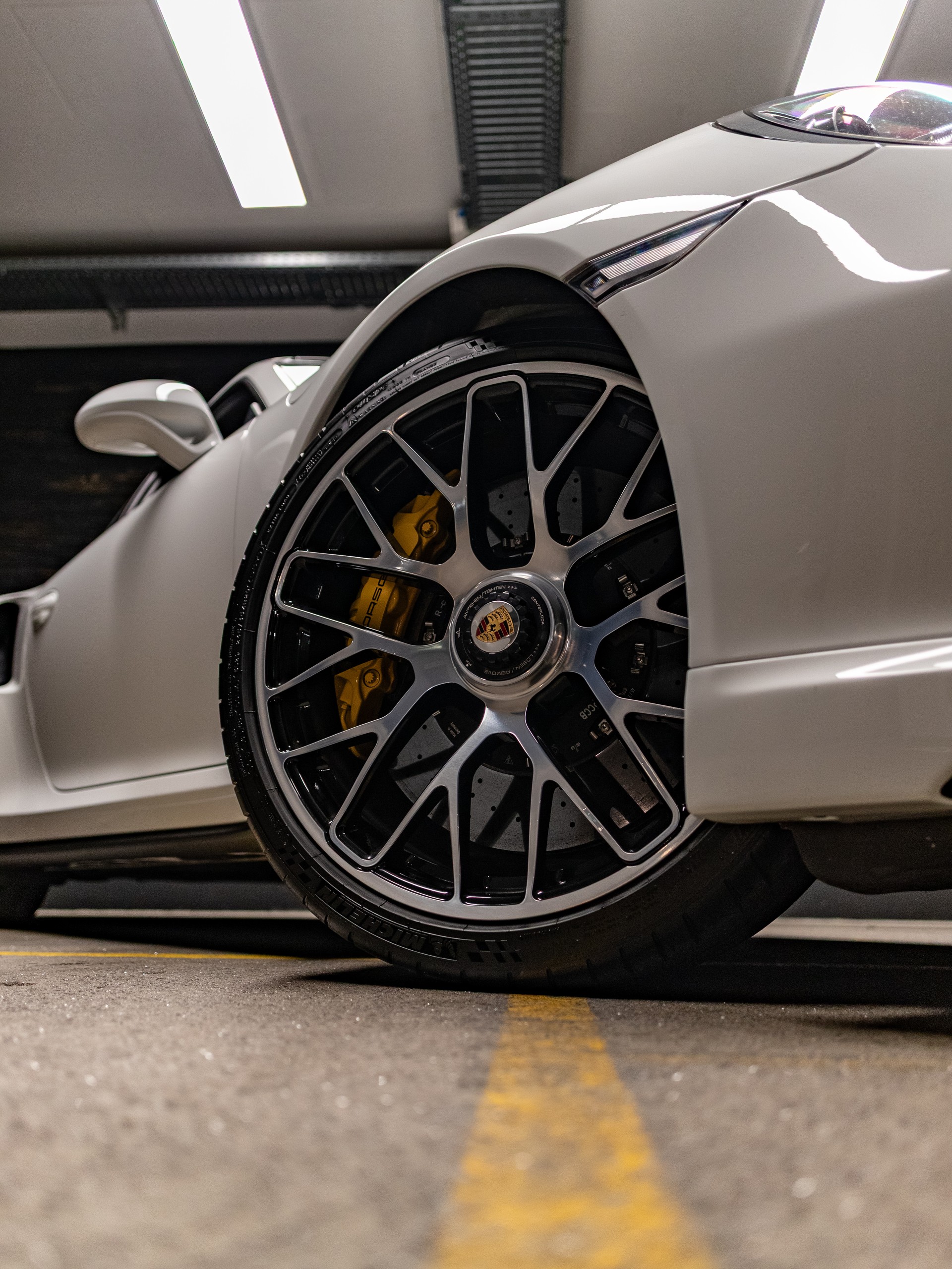 PORSCHE 911 Turbo S PDK *CH-Auto*Approved bis 2028*Porsche-Service*Winterräder Porsche*-image-11