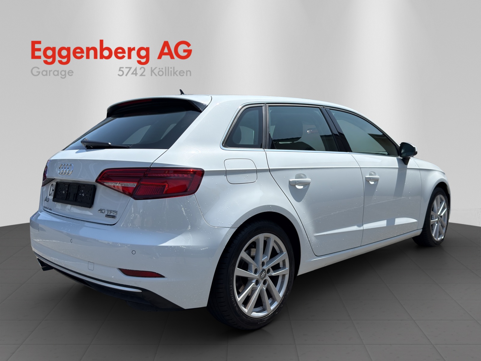 AUDI A3 Sportback 40 TFSI Sport quattro S-tronic-image-4