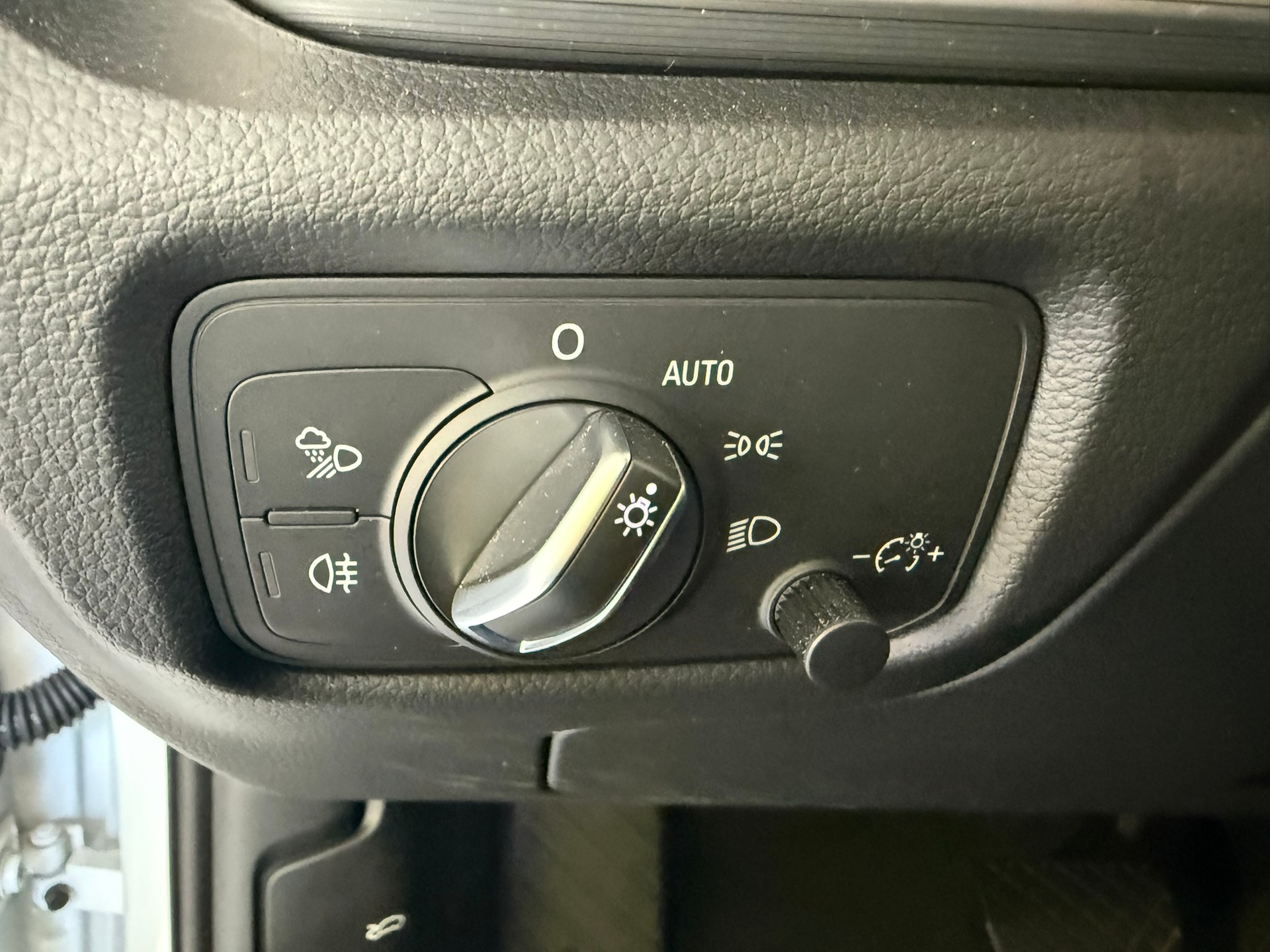 AUDI A3 Sportback 40 TFSI Sport quattro S-tronic-image-13