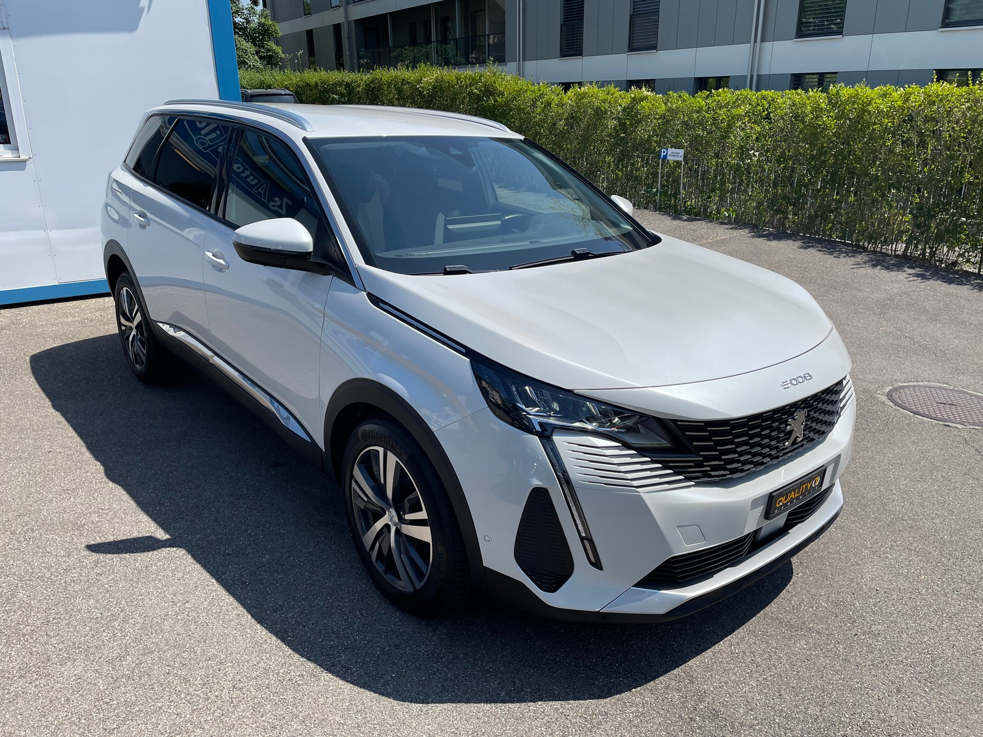 PEUGEOT 5008 1.5 BlueHDi Allure Pack EAT8-image-4