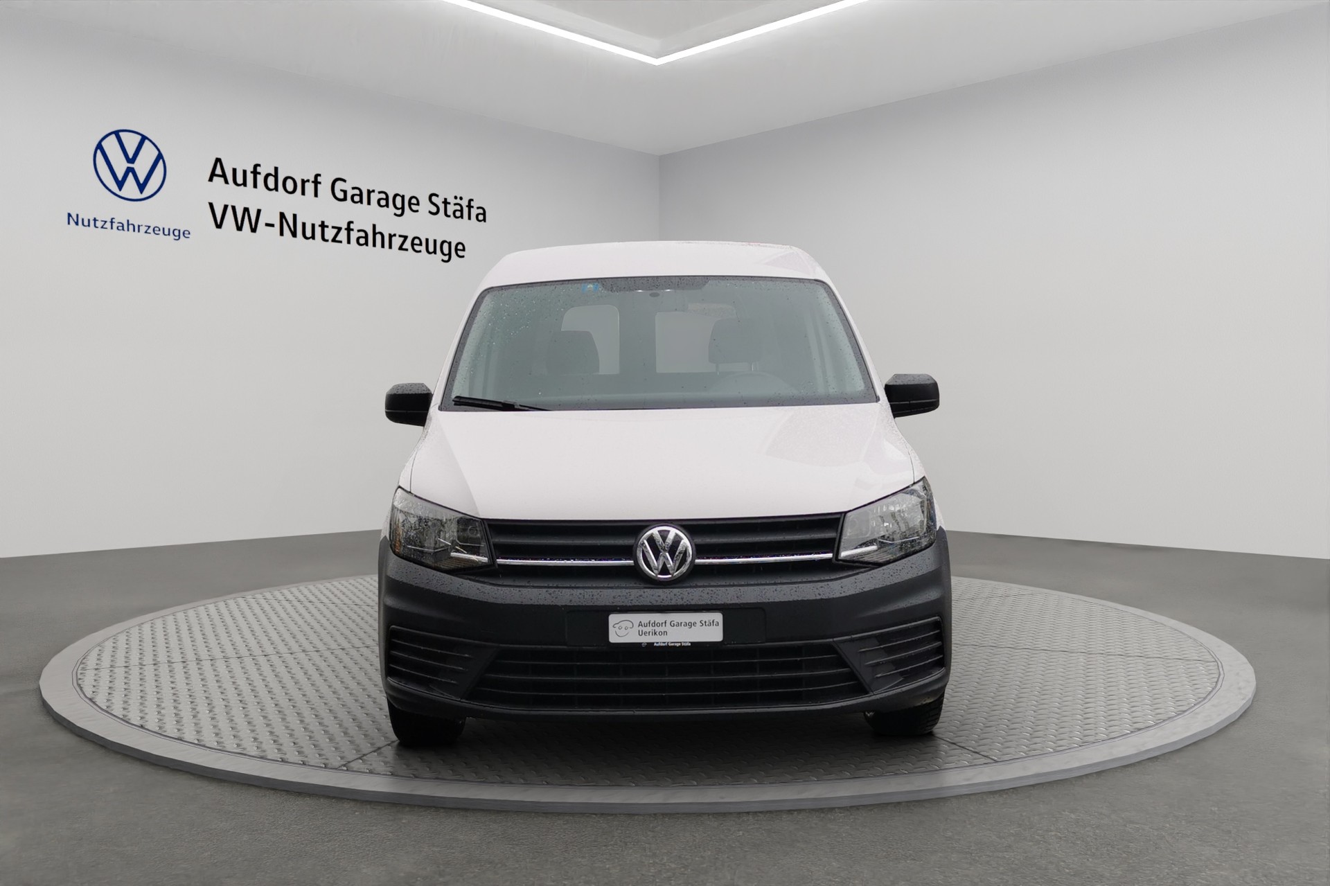 VW Caddy 1.0 TSI Entry BlueMotion Technology-image-7