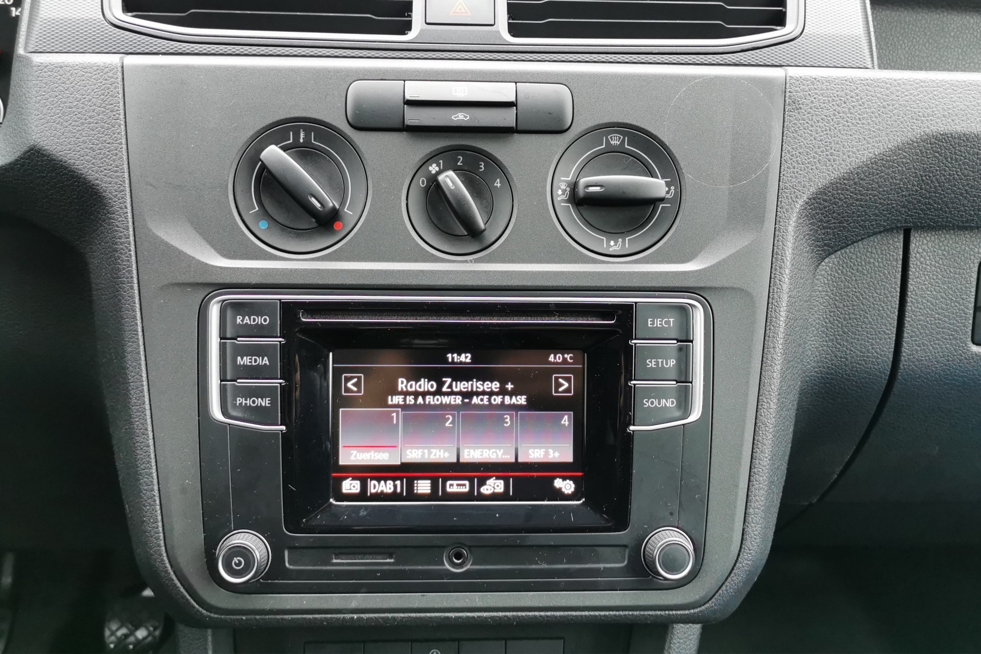 VW Caddy 1.0 TSI Entry BlueMotion Technology-image-10
