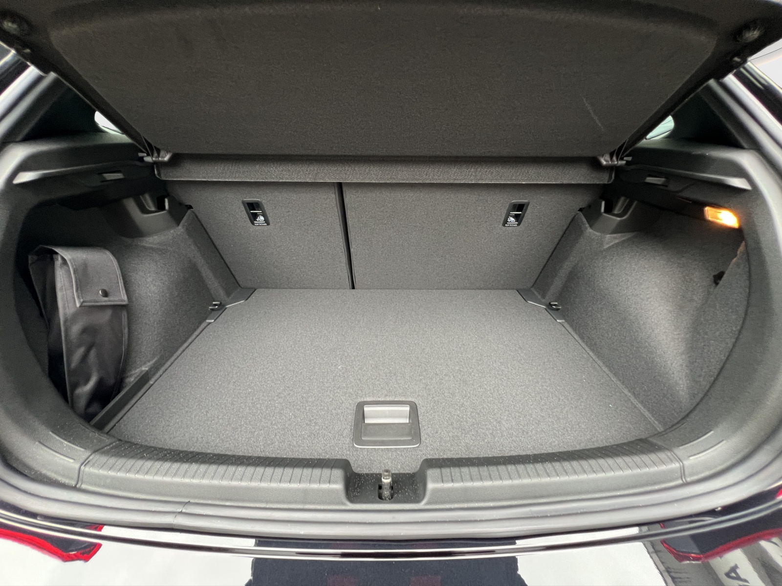 VW Polo 1.0 TSI R-Line DSG-image-12
