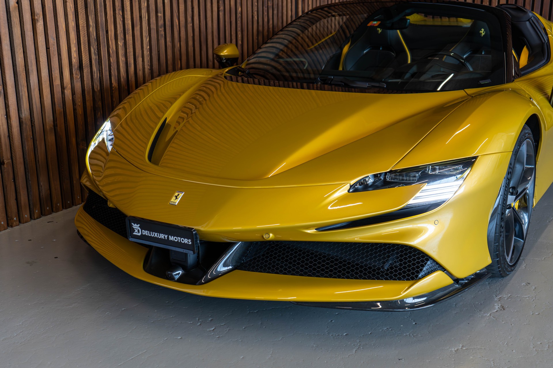 FERRARI SF90 Spider-image-3