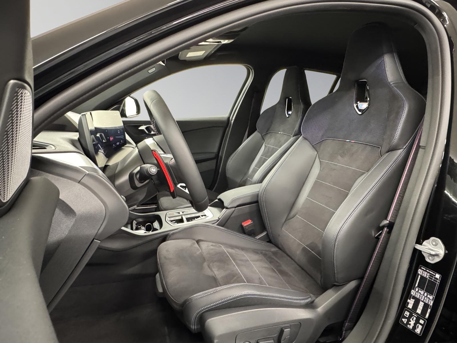 BMW M135i xDrive-image-10
