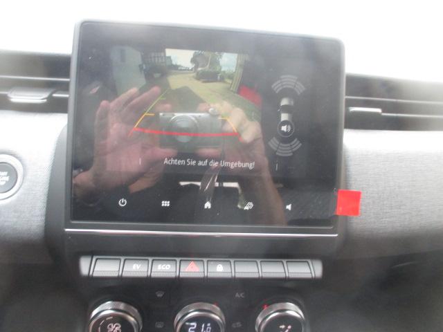 MITSUBISHI Colt 1.6 HEV Invite+-image-7
