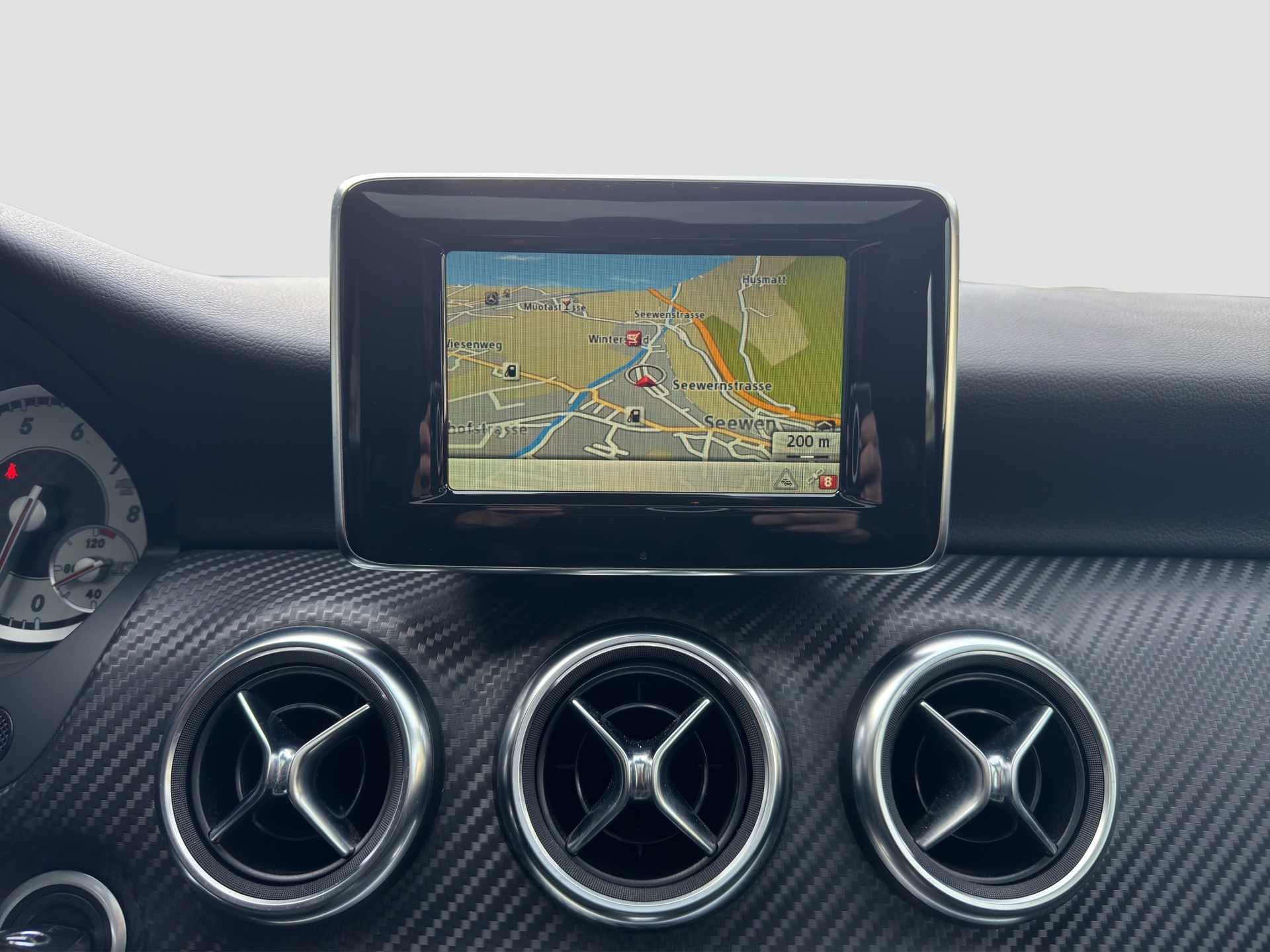 MERCEDES-BENZ A 250 AMG Line 4Matic 7G-DCT-image-5