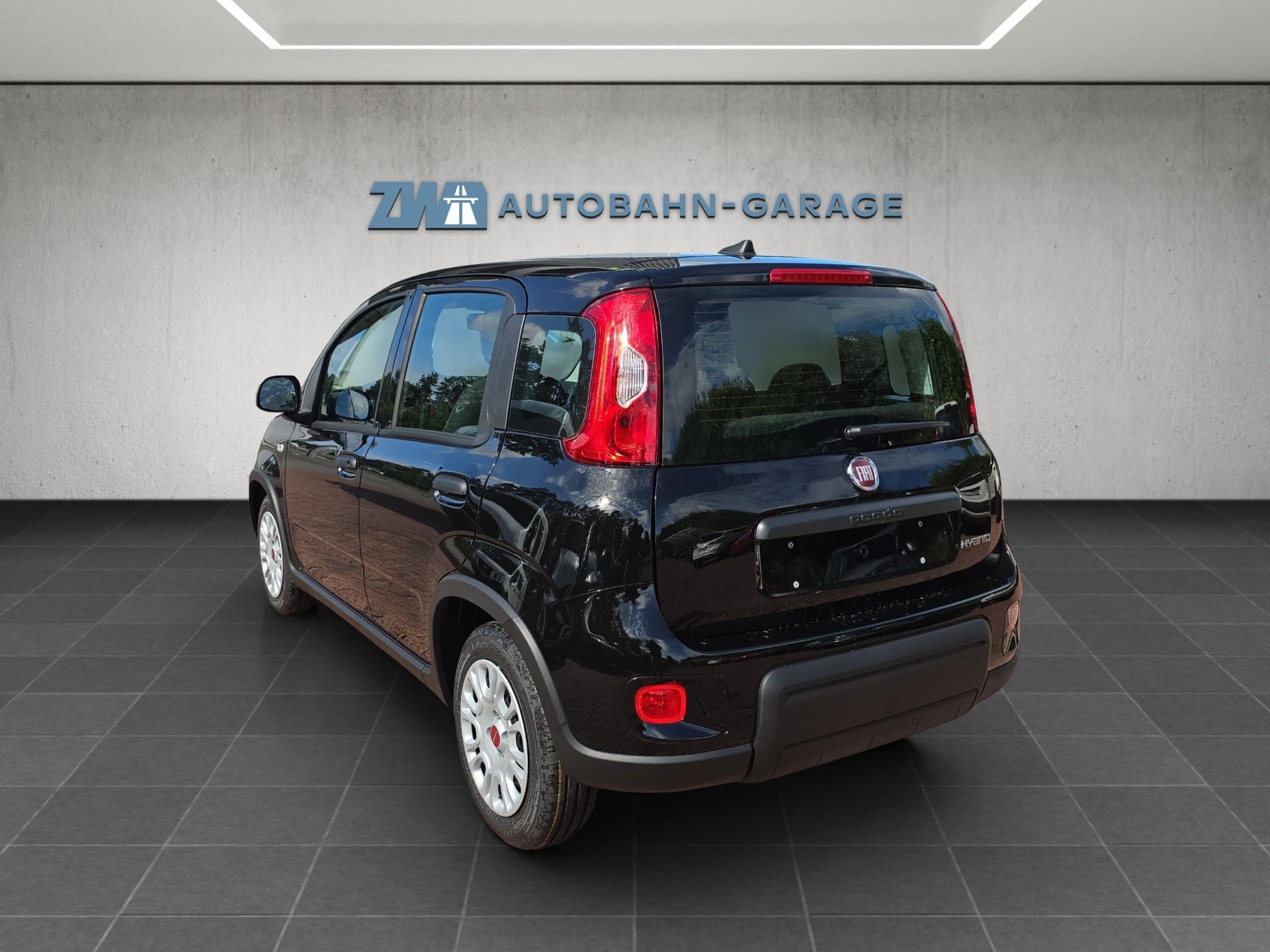 FIAT Panda 1.0 Hybrid Cult Plus-image-2