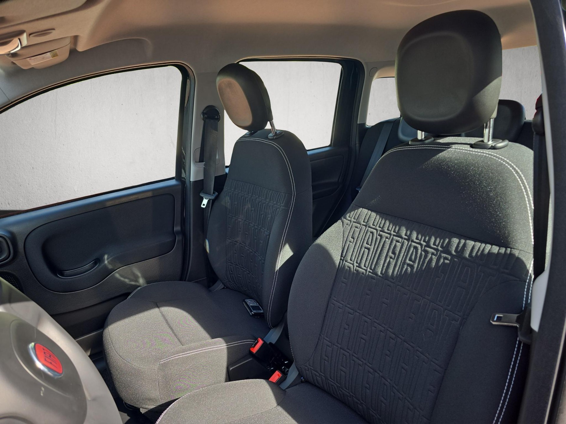 FIAT Panda 1.0 Hybrid Cult Plus-image-9