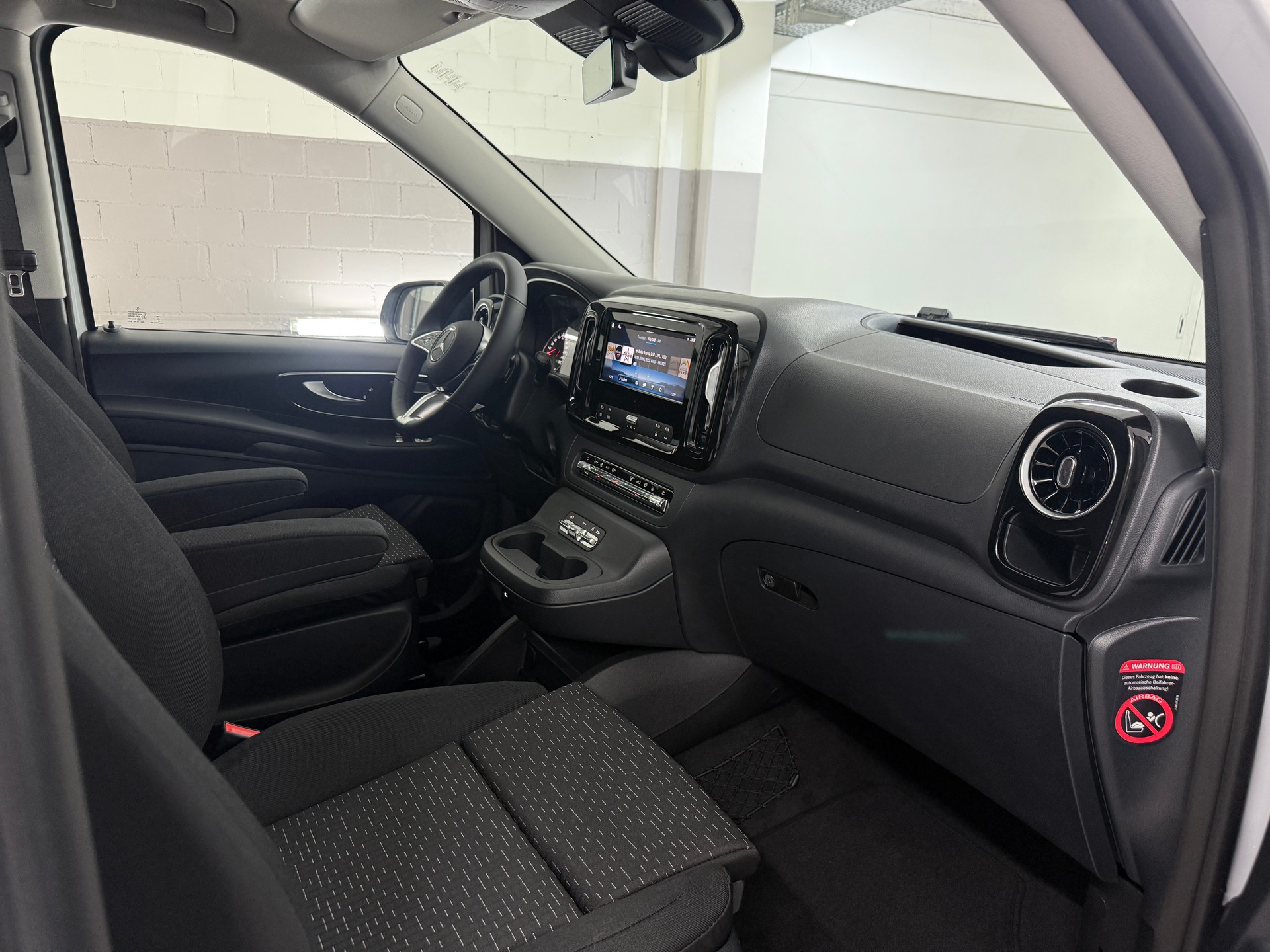 MERCEDES-BENZ Vito 116 CDI 4MATIC Tourer SELECT Family 3200mm L-image-10