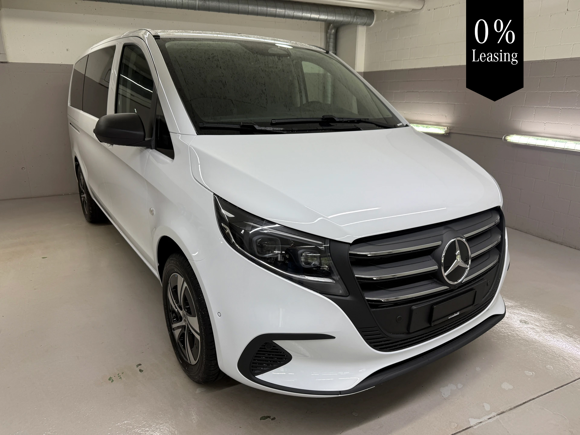 MERCEDES-BENZ Vito 116 CDI 4MATIC Tourer SELECT Family 3200mm L-image-0