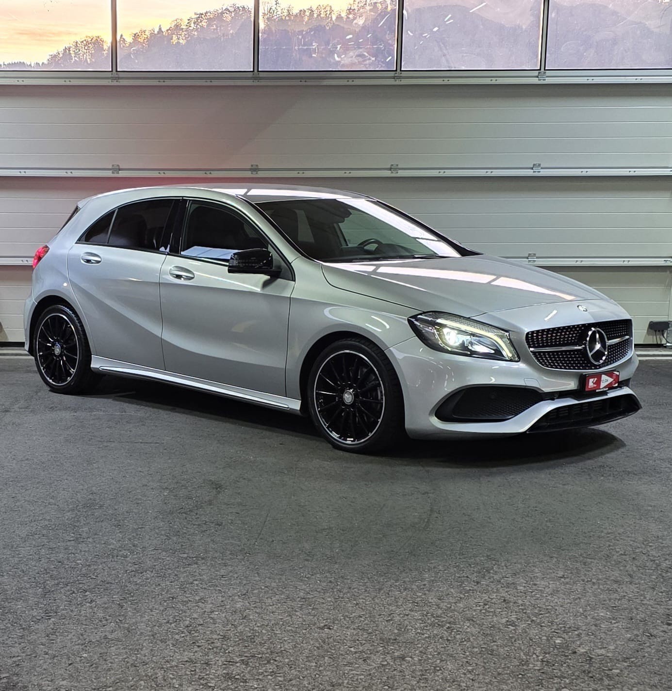 MERCEDES-BENZ A 250 AMG Line 7G-DCT *CH-FAHRZEUG*-image-6