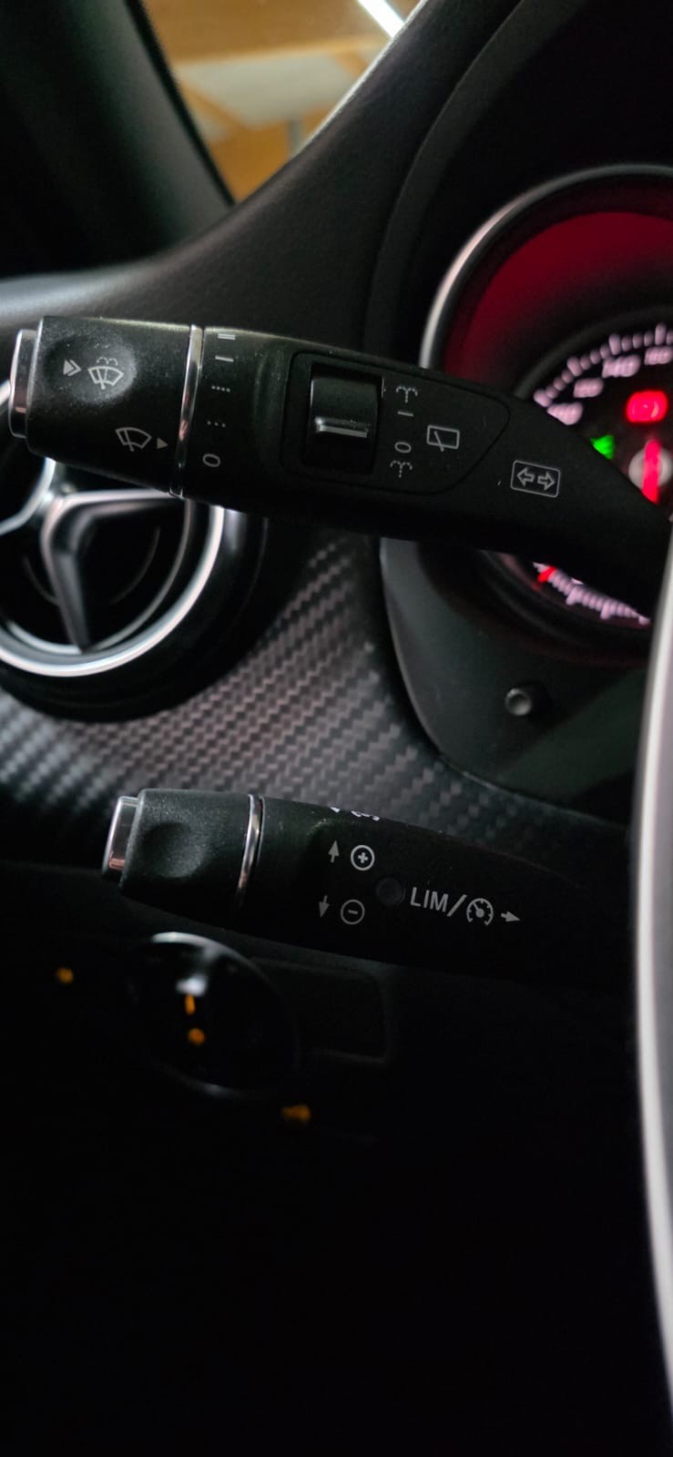 MERCEDES-BENZ A 250 AMG Line 7G-DCT *CH-FAHRZEUG*-image-15