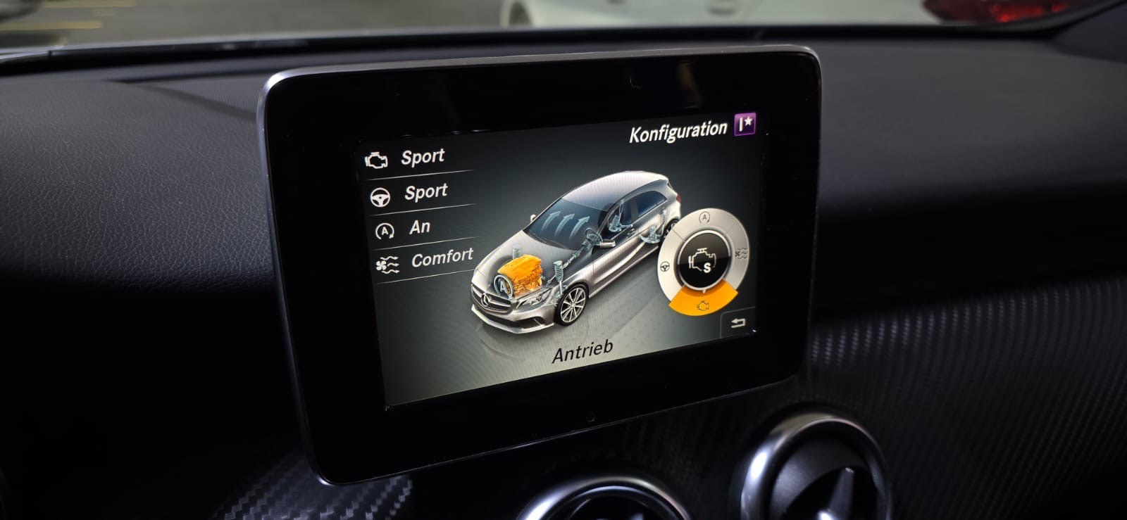 MERCEDES-BENZ A 250 AMG Line 7G-DCT *CH-FAHRZEUG*-image-20