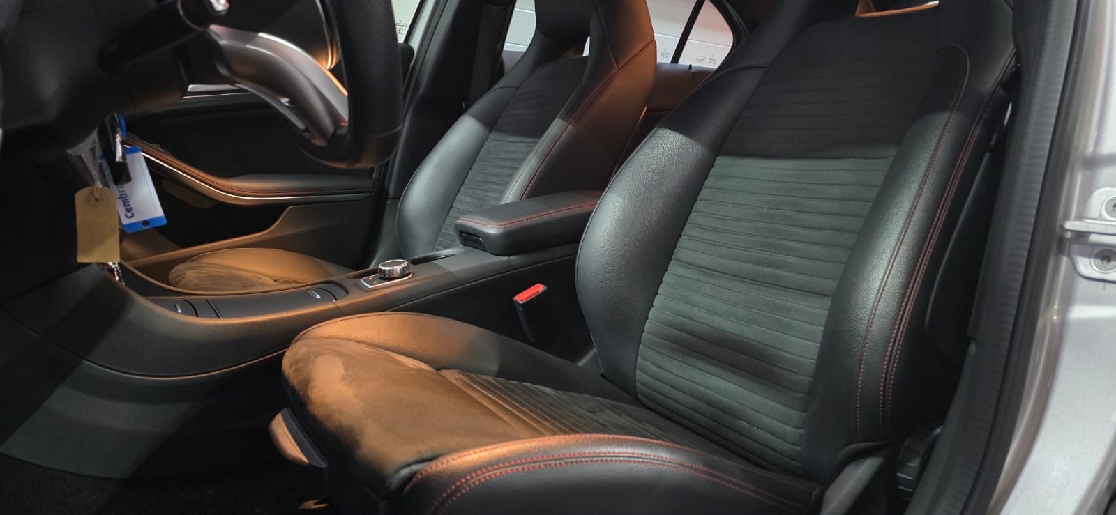 MERCEDES-BENZ A 250 AMG Line 7G-DCT *CH-FAHRZEUG*-image-8