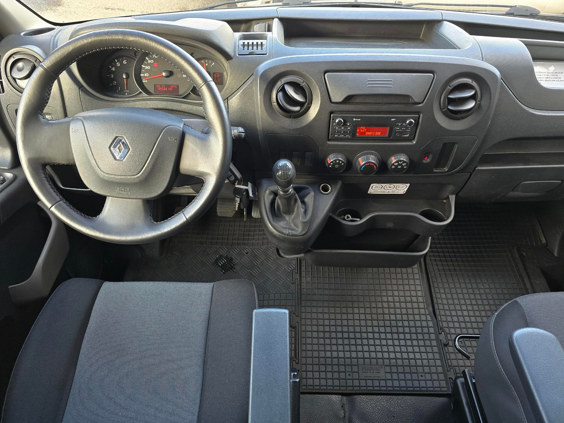 RENAULT MASTER CAMPER ADVENTURE EDITION L3 2,3 DIESEL T35 DCI 130 HOCHDACH H3-image-13