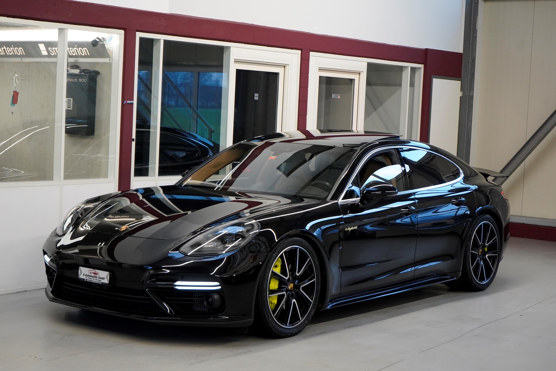 PORSCHE Panamera Turbo S E-Hybrid PDK-image-2