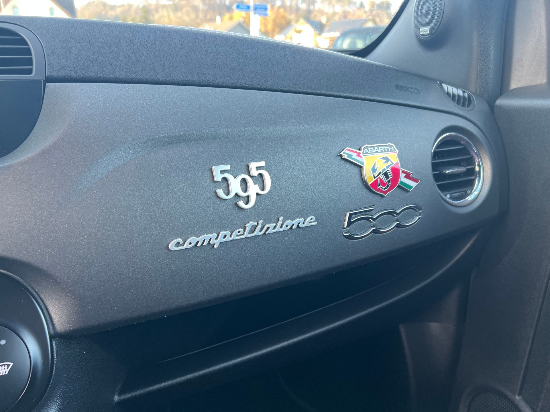 FIAT 595 1.4 16V Turbo Abarth Turismo-image-18