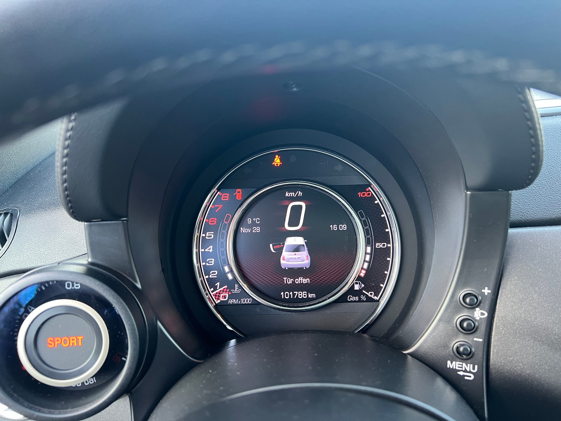 FIAT 595 1.4 16V Turbo Abarth Turismo-image-15