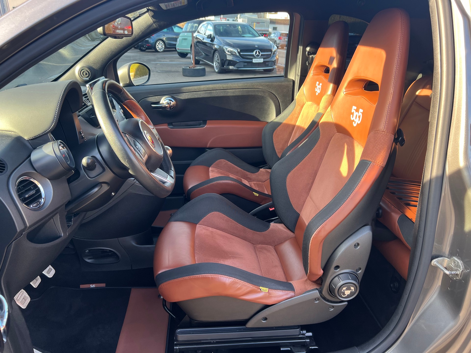 FIAT 595 1.4 16V Turbo Abarth Turismo-image-9
