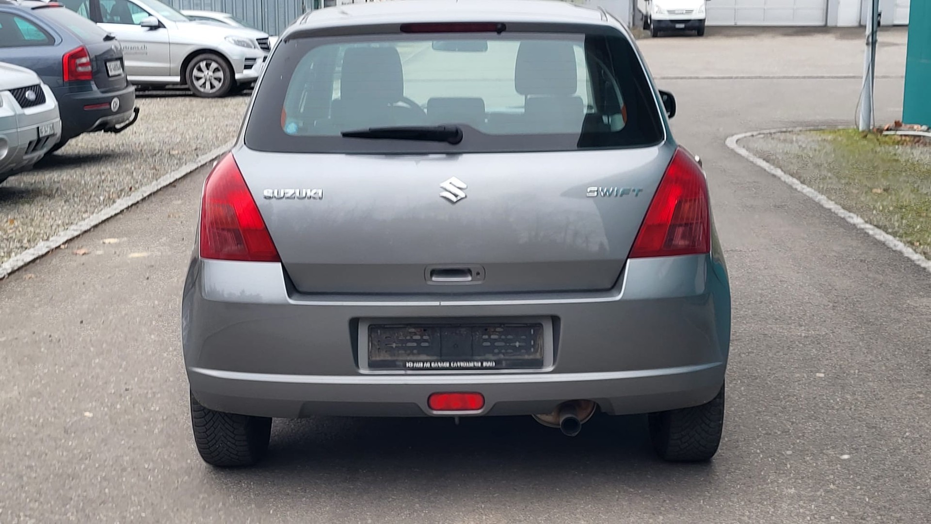SUZUKI Swift 1.5i 16V VVT GL Top-image-4