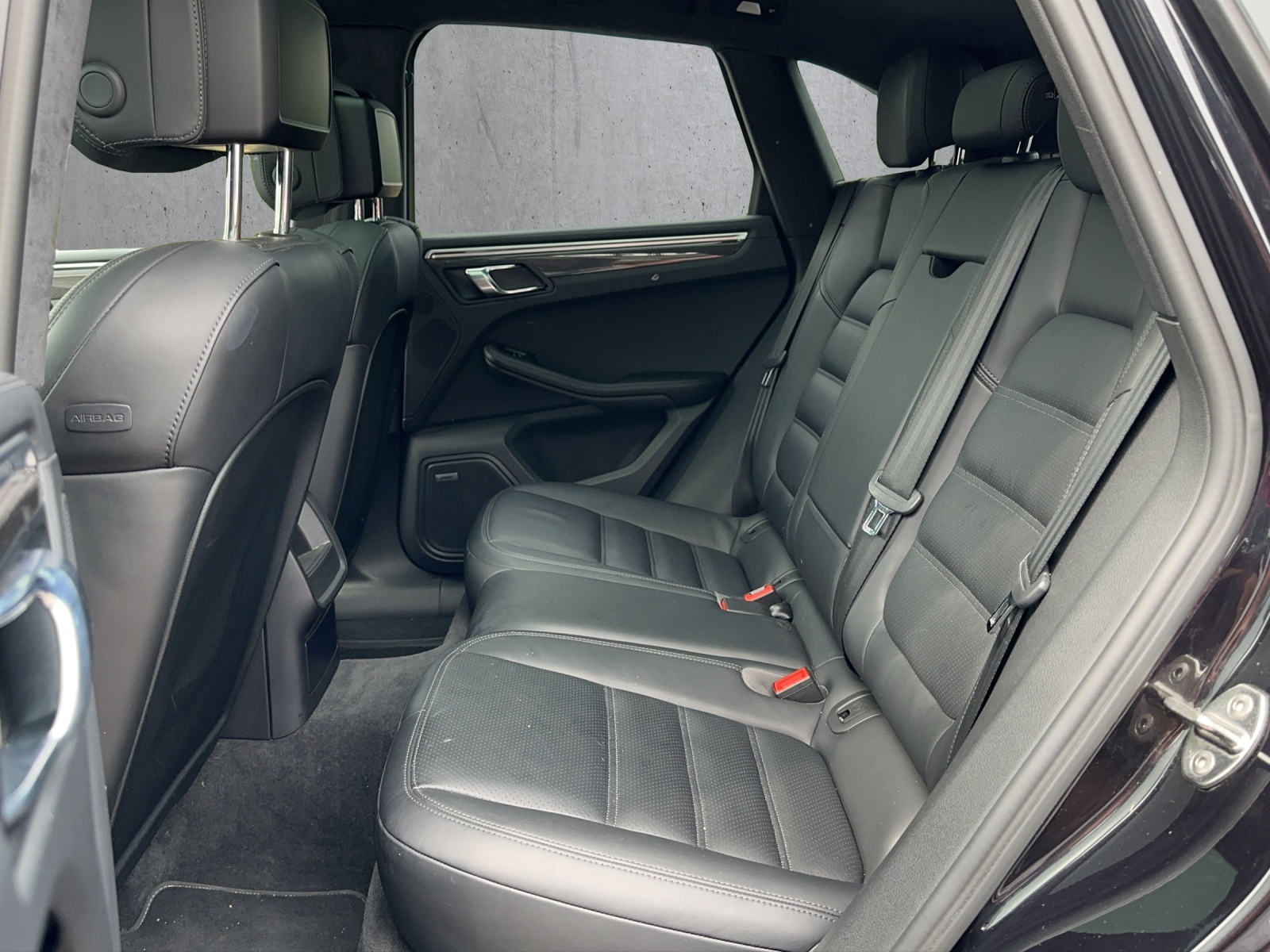 PORSCHE Macan Turbo PDK-image-15