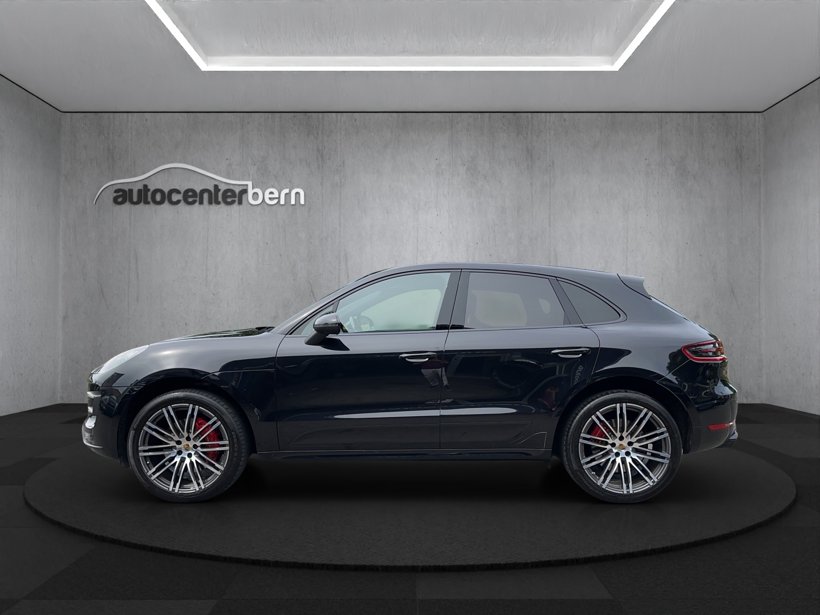 PORSCHE Macan Turbo PDK-image-3