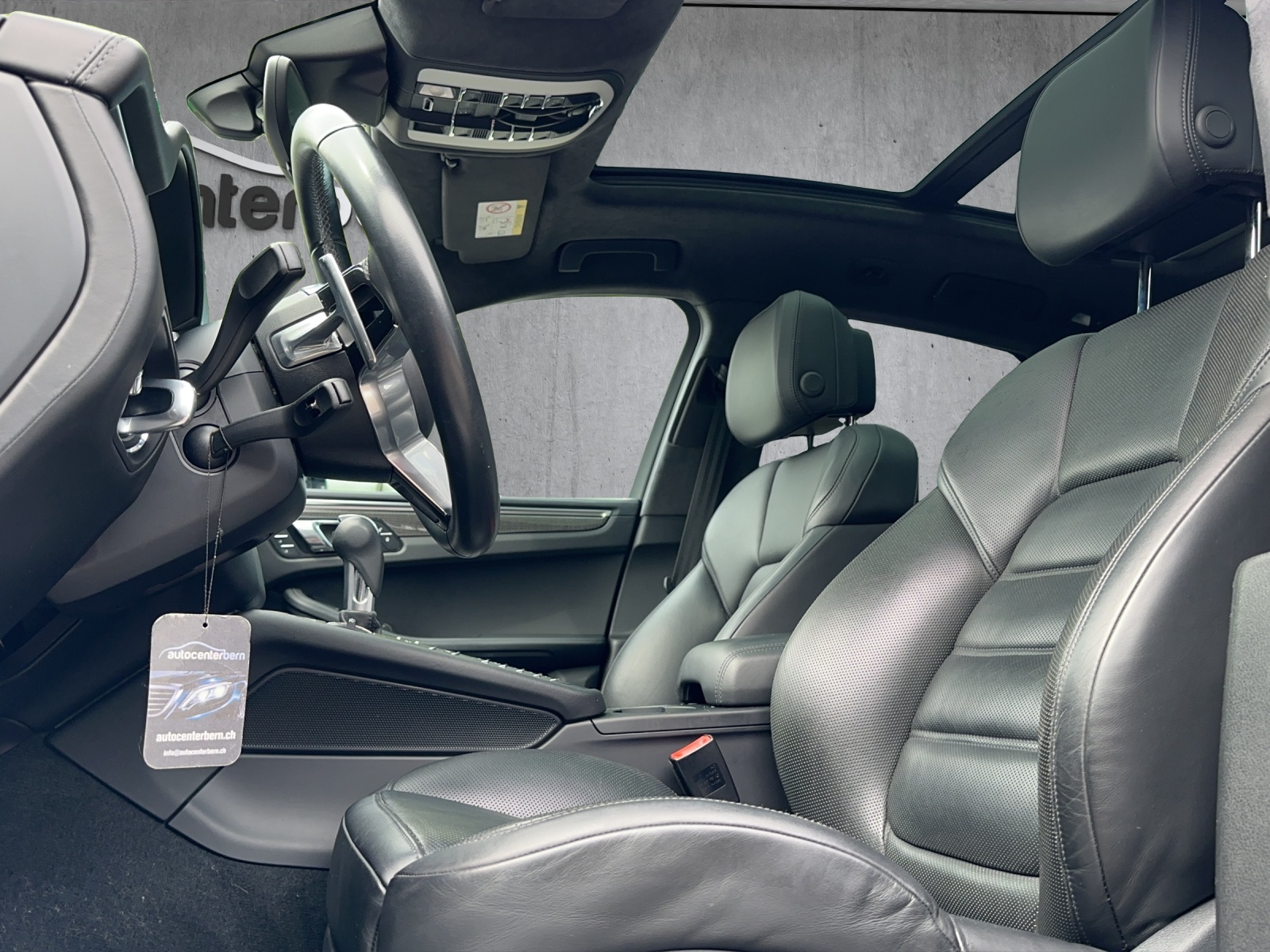 PORSCHE Macan Turbo PDK-image-8