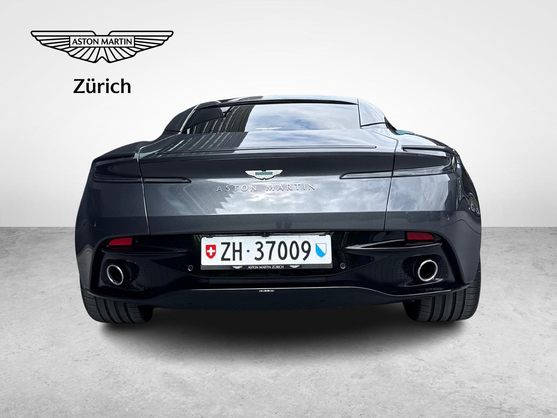 ASTON MARTIN DB12 Coupé 4.0 V8 Bi-Turbo-showroom-element-3