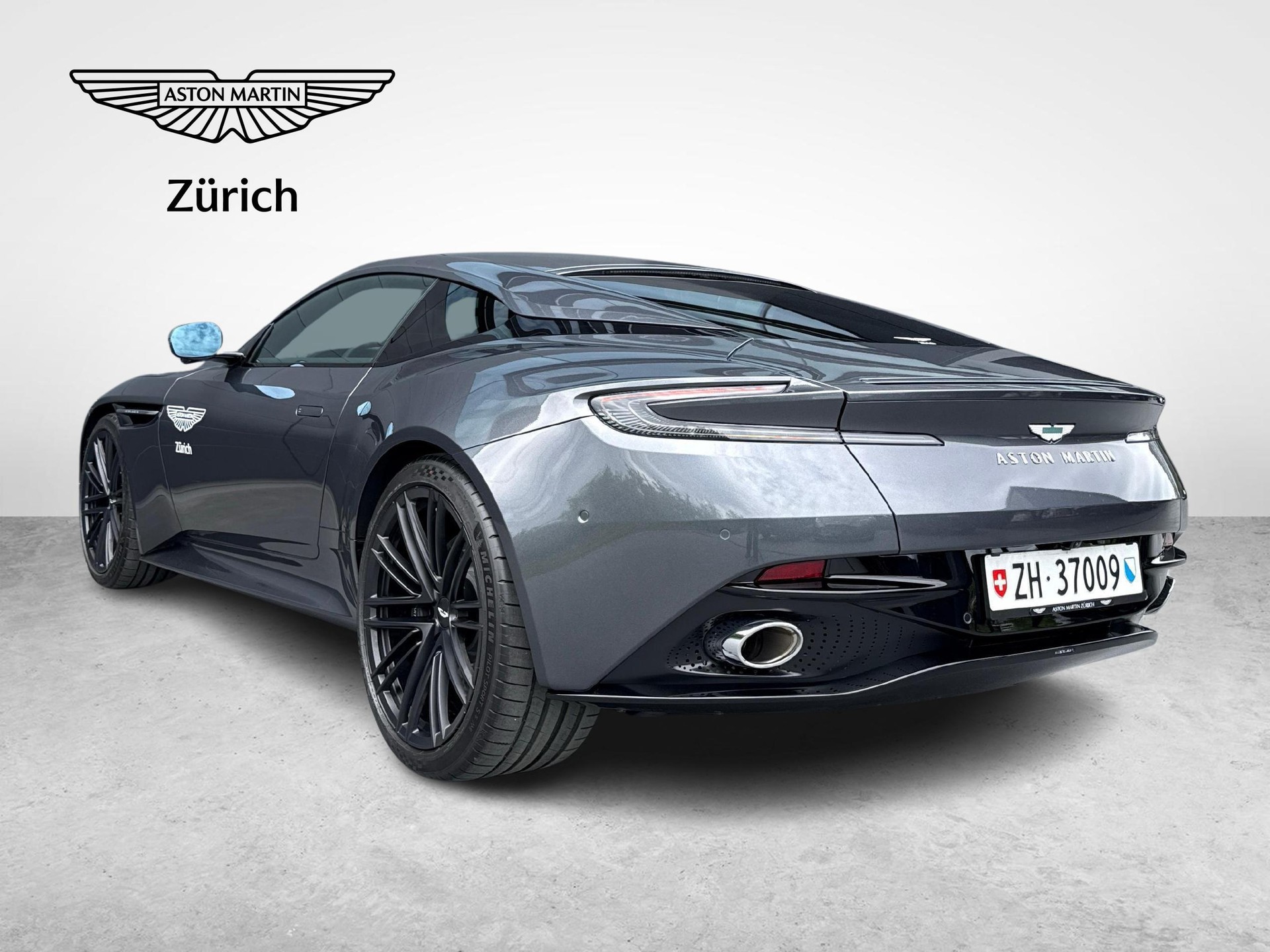 ASTON MARTIN DB12 Coupé 4.0 V8 Bi-Turbo-showroom-element-2