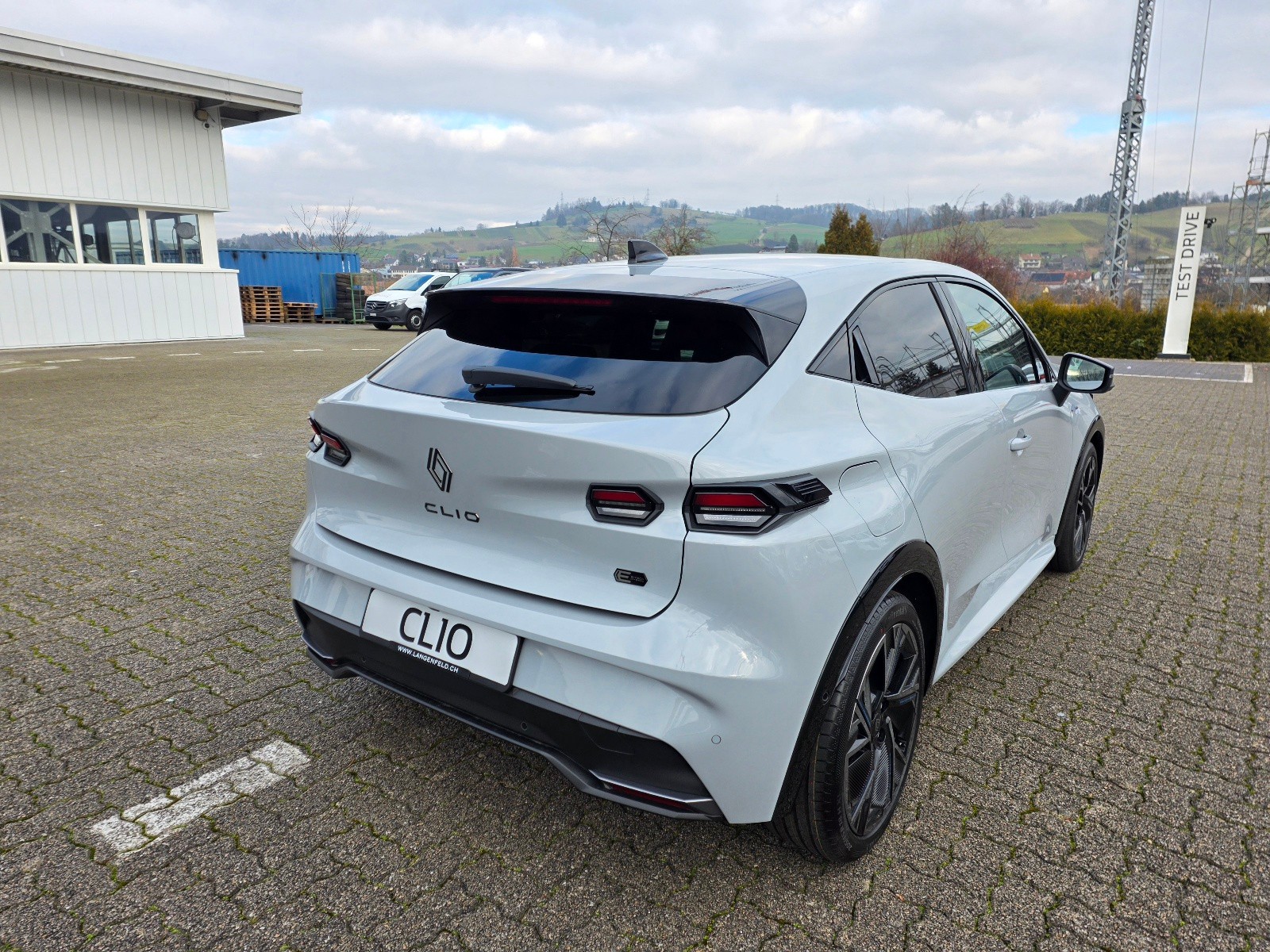 RENAULT CLIO E-TECH FULL HYBRID esprit Alpine full hybrid E-Tech 160-image-3