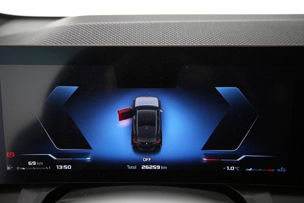 BMW X3 M50i-image-19