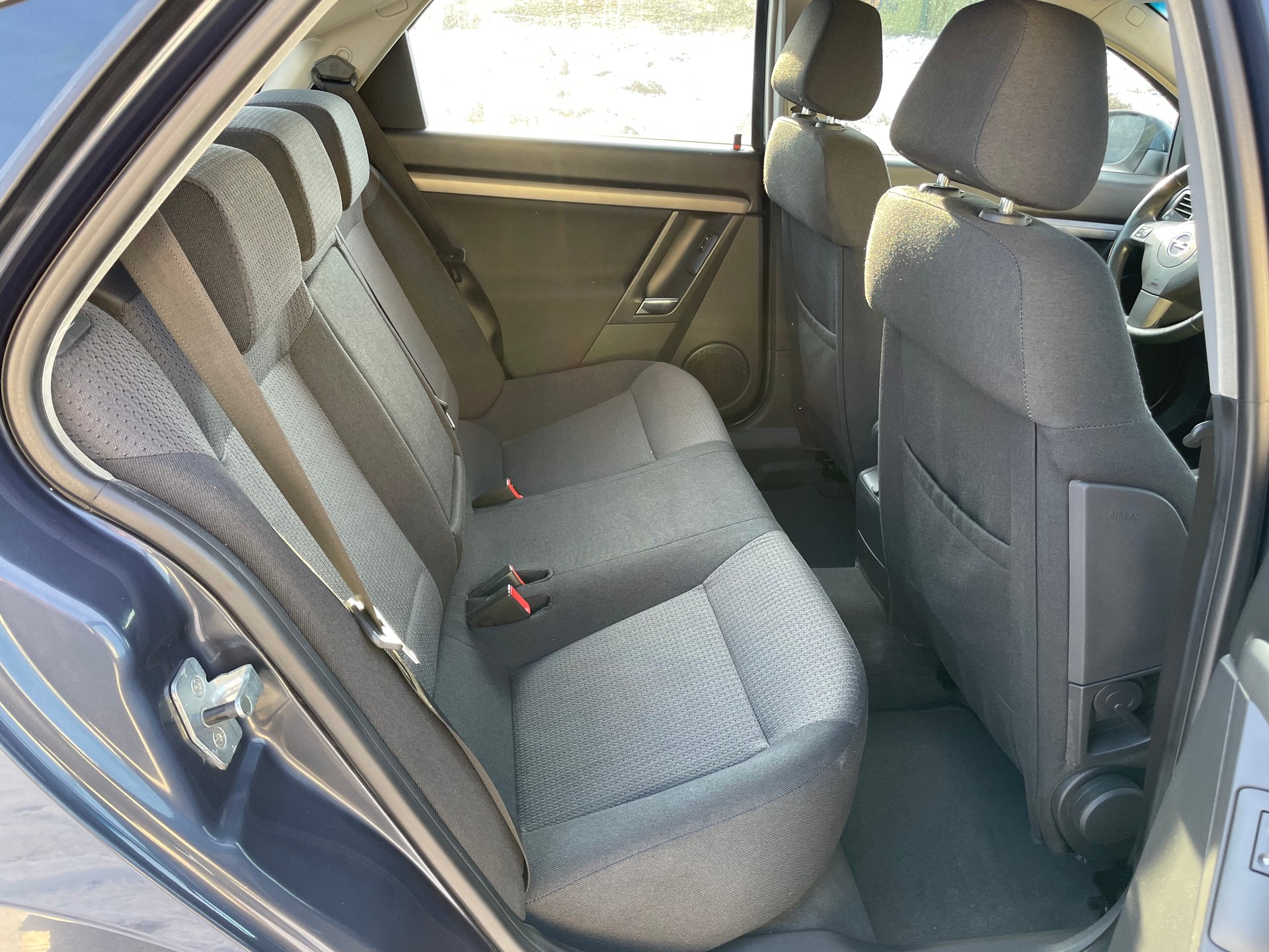 OPEL Vectra 2.2 Elegance-image-8