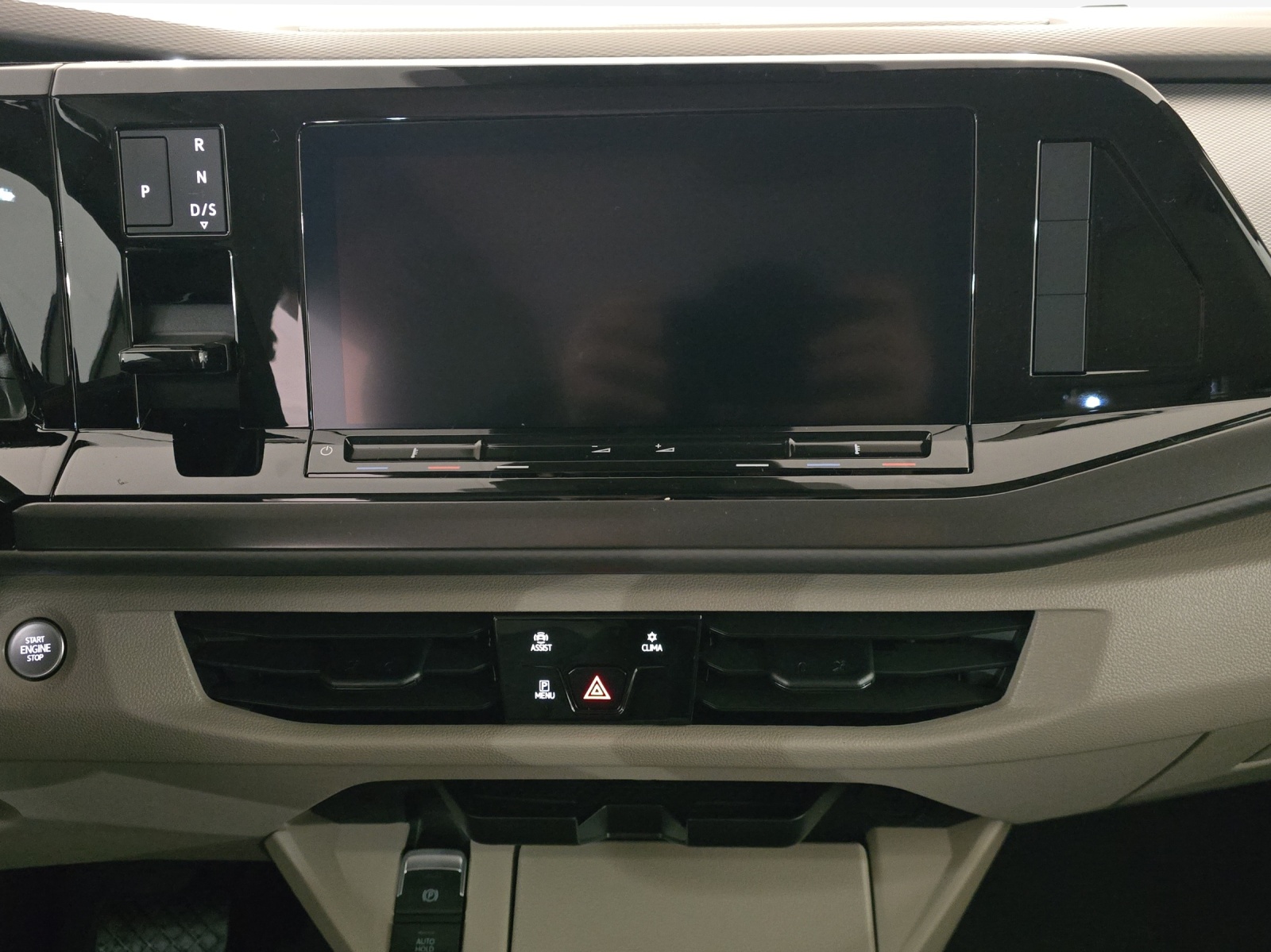 VW Multivan 2.0 TDI Liberty DSG-image-10