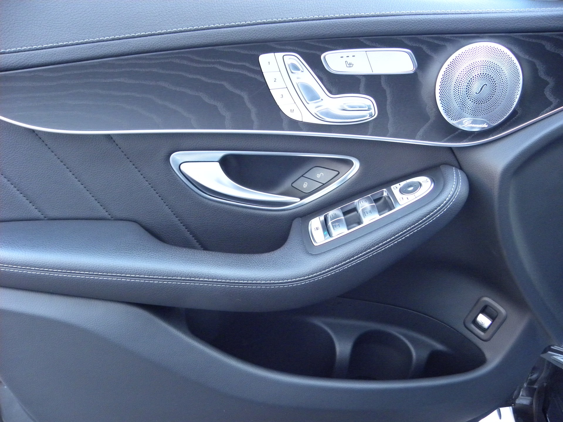 MERCEDES-BENZ GLC Coupé 350 d AMG Line 4Matic 9G-Tronic-image-9