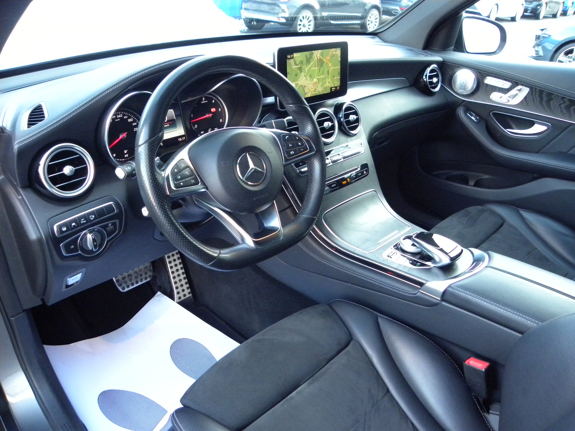 MERCEDES-BENZ GLC Coupé 350 d AMG Line 4Matic 9G-Tronic-image-4
