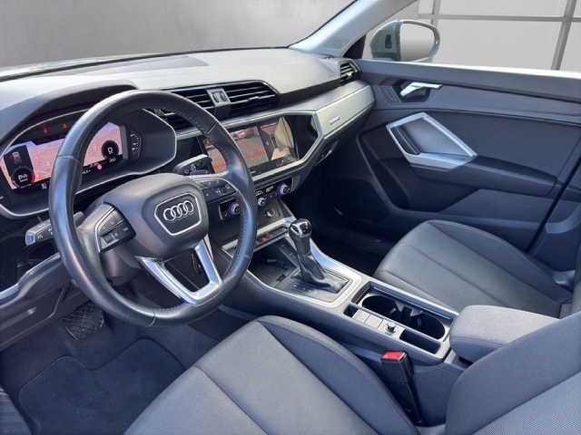 AUDI Q3 40 TFSI advanced quattro S-tronic-image-8