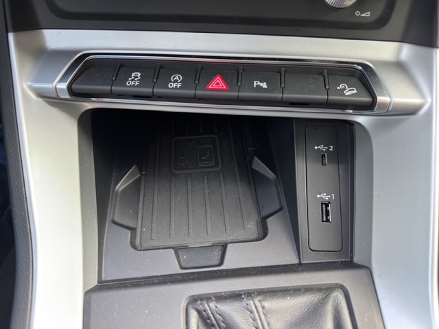 AUDI Q3 40 TFSI advanced quattro S-tronic-image-16