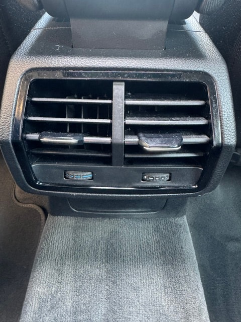 AUDI Q3 40 TFSI advanced quattro S-tronic-image-26