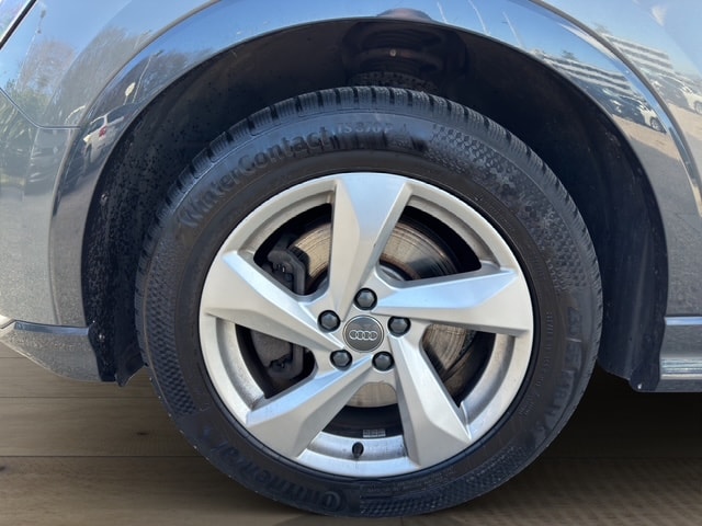 AUDI Q3 40 TFSI advanced quattro S-tronic-image-25